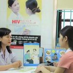 GIẢI ĐÁP: Bị HIV dương tính có thông báo về địa phương không?